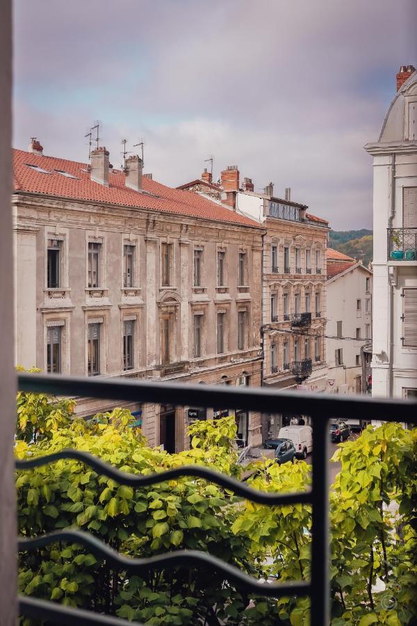 Grand Hotel De La Poste - Lyon Sud - Vienne Экстерьер фото